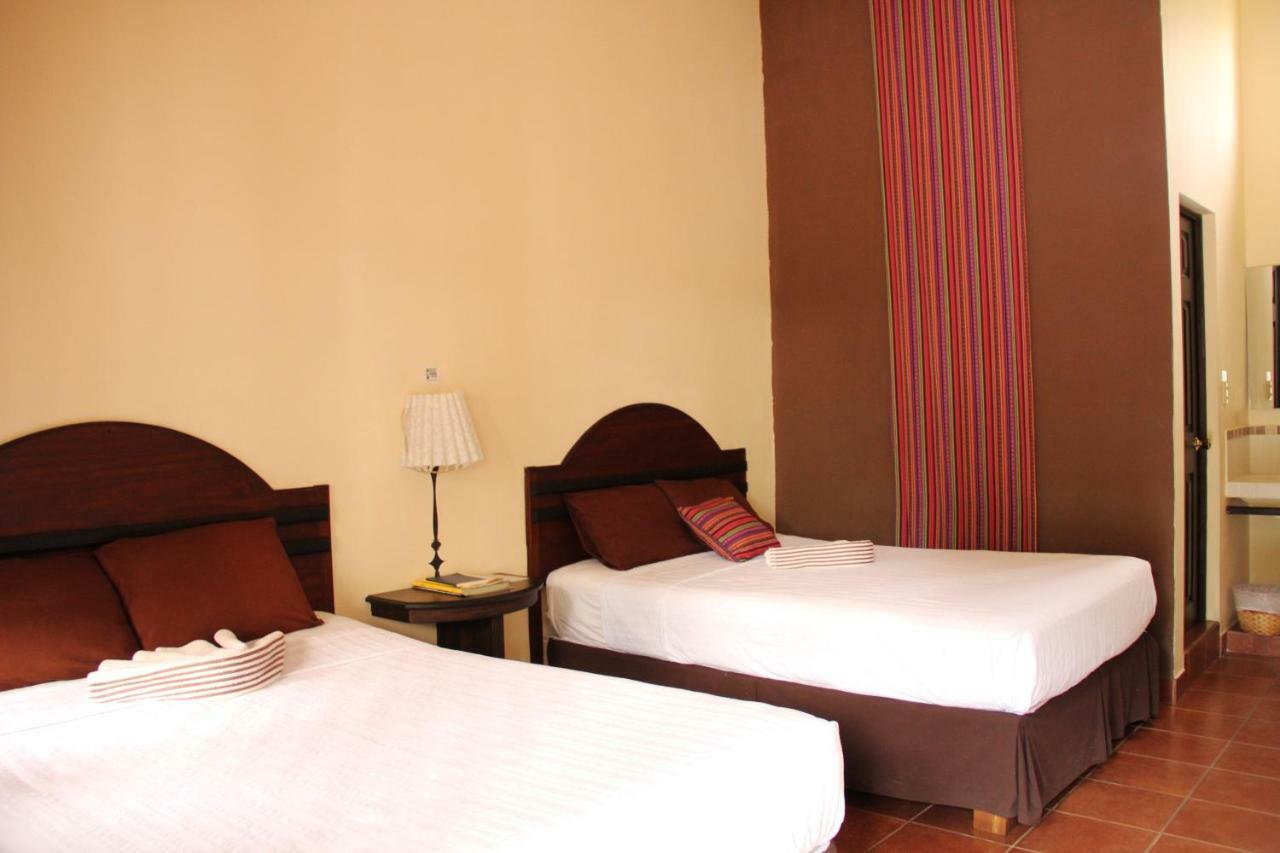 Casa Bourbon Hotel Реталулеу Экстерьер фото